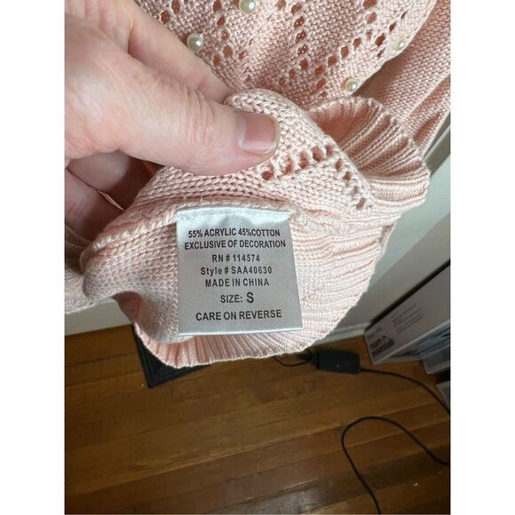 ❤️Bellatrix Pink Pearl embellished knit sweater long sleeve Size Small - Picture 5 of 7